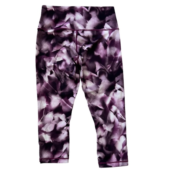 Lululemon Wunder Under Crop (Hi-Rise) 21"
Blush Blossom Alpine White Candy Pink - Picture 7 of 10